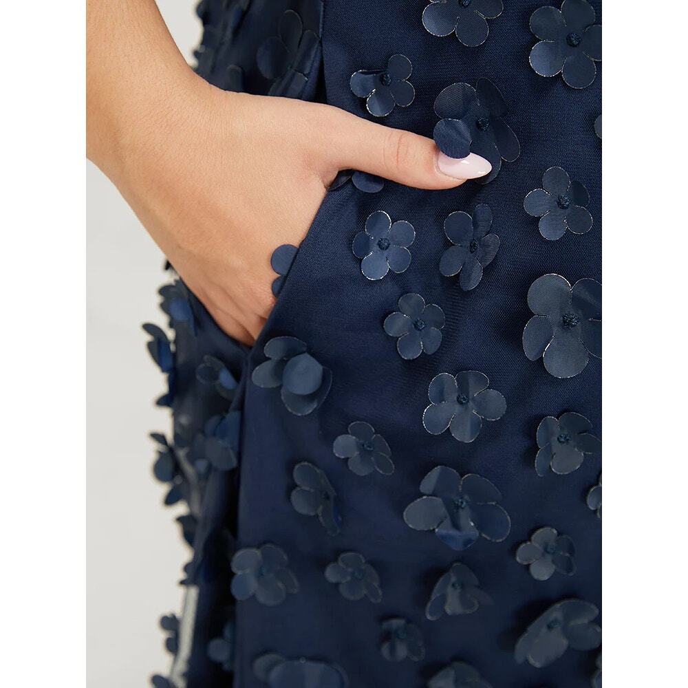 BloomChic Navy Floral Appliqué Dress 3X (22/24) NWT w/ Pockets - Picture 6 of 10